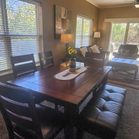 Luxury Lakeside Living--Free Attraction Tickets--Beautiful Views - Mj126
